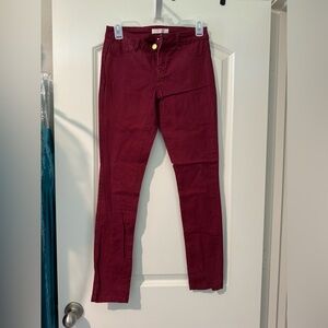 refuge maroon Jeans
Size 4
No front pockets